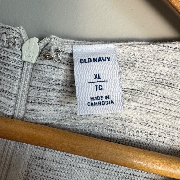 Old Navy Long Sleeve Textured Knit Shift Dress Marled Gray X-Large Boardwalk - Picture 4 of 15